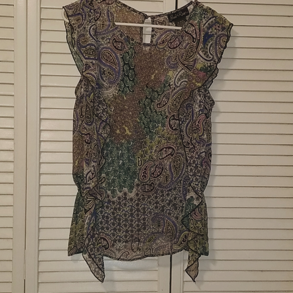 Sleeveless Blouse